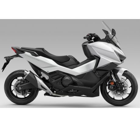 Motocykel HONDA Forza 750 (PEARL GLARE WHITE NHB53)