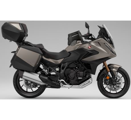 Motocykel HONDA NT1100 DCT - Showa EERA (IRIDIUM GRAY METALLI NHC65) Demo